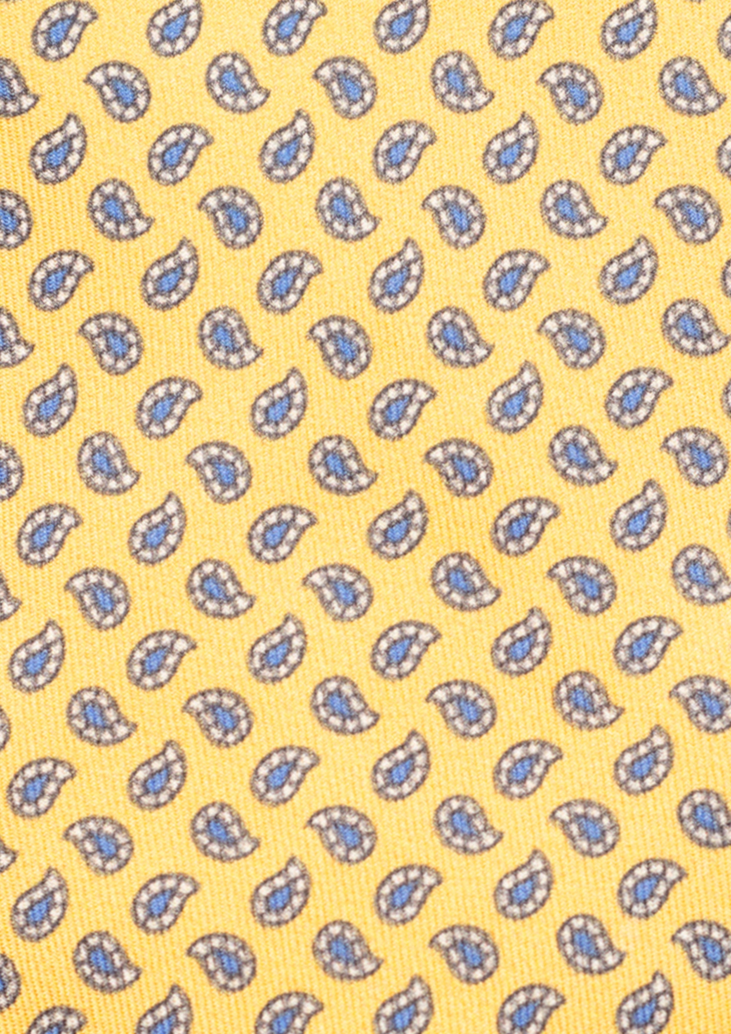 Cravate en twill 100% soie, ornée d'un motif cachemire bleu et blanc sur fond jaune